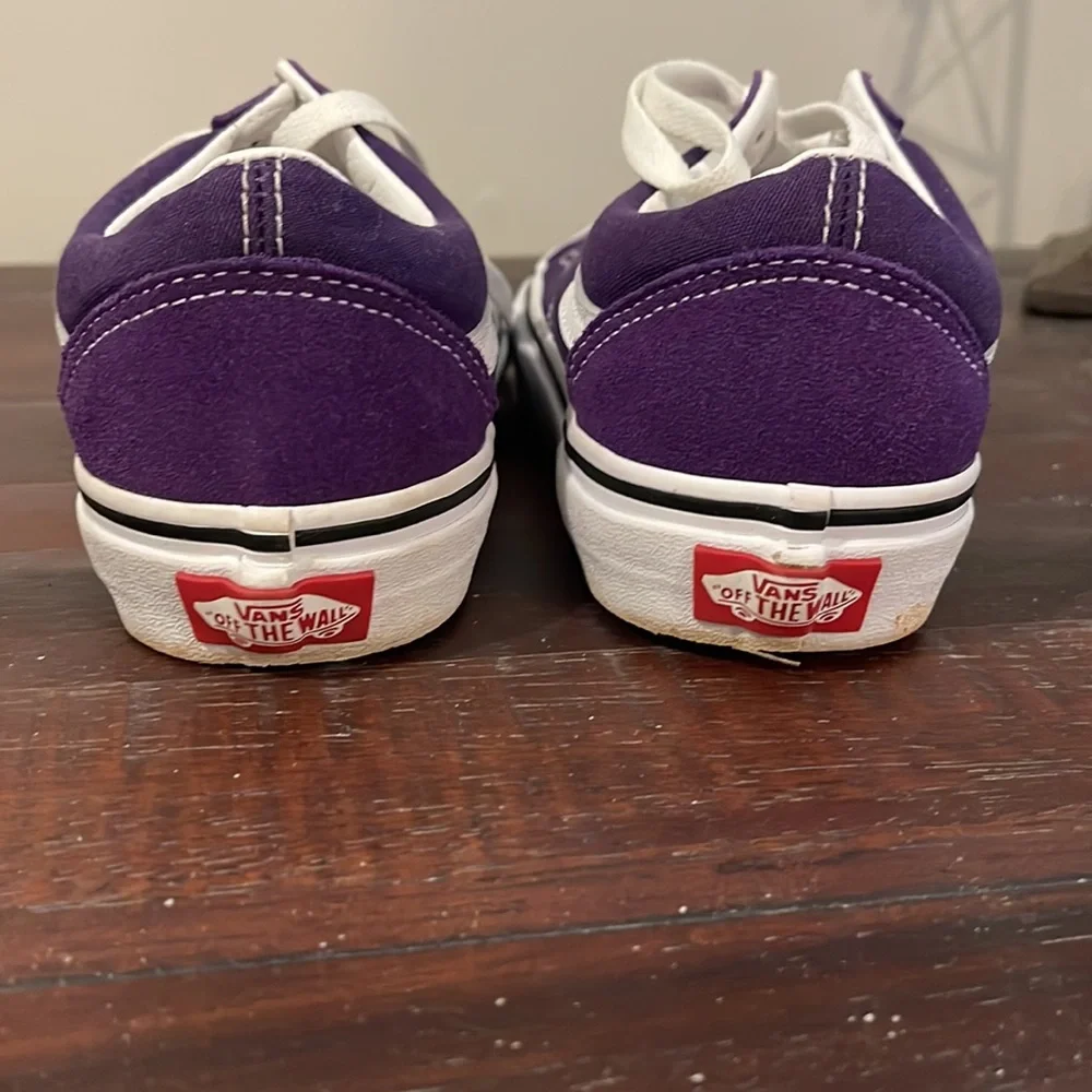 Vans - Picture 2 of 3